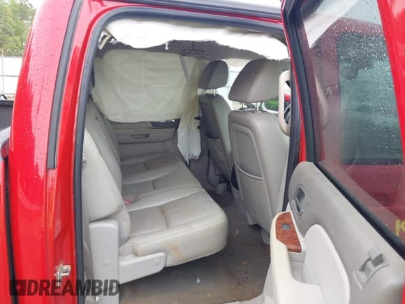 ✅ 2007 Chevrolet Silverado 1500 LTZ • VIN: 2GCEK13Y271650390 • Lot: 42423172. Listed on IAAI with 327,306 mi. Free auction sales archive from the USA and detailed vehicle history report at DreamBid. Image 8.