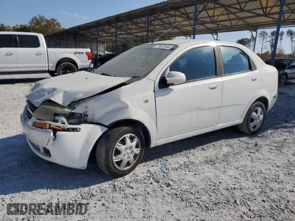 2005 Chevrolet Aveo LS с VIN KL1TD526X5B339609, выставлен на аукционе Copart как лот 77473134 с пробегом 250 357 миль миль и Списание • Salvage title. История ставок и продаж доступна на DreamBid. Изображение 1.