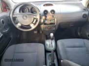 ✅ 2008 Chevrolet Aveo LS • VIN: KL1TD66618B010348 • Lot: 44417675. Wystawiony na Copart z przebiegiem 185 986 mil. Bezpłatny archiwum sprzedaży aukcyjnych z USA i szczegółowy raport historii pojazdu na DreamBid. Zdjęcie 8.