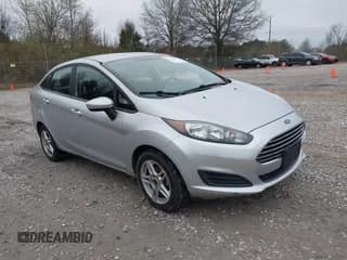 ✅ 2017 Ford Fiesta SE • VIN: 3FADP4BJ2HM113618 • Lot: 43834865. Wystawiony na IAAI z przebiegiem 160 649 mil. Bezpłatny archiwum sprzedaży aukcyjnych z USA i szczegółowy raport historii pojazdu na DreamBid. Zdjęcie 1.