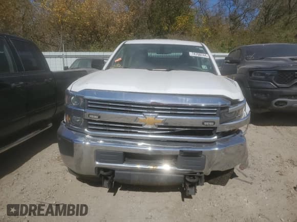✅ 2018 Chevrolet Silverado 2500HD Work Truck • VIN: 1GC2KUEG3JZ203901 • Lot: 74768744. Wystawiony na Copart z przebiegiem 168 730 mil. Bezpłatny archiwum sprzedaży aukcyjnych z USA i szczegółowy raport historii pojazdu na DreamBid. Zdjęcie 5.