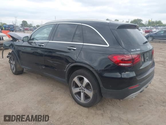 ✅ 2022 Mercedes-Benz GLC 300 • VIN: W1N0G8EB1NG110566 • Lot: 43125654. Wystawiony na IAAI z przebiegiem 17 445 mil. Bezpłatny archiwum sprzedaży aukcyjnych z USA i szczegółowy raport historii pojazdu na DreamBid. Zdjęcie 3.