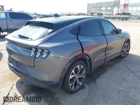 ✅ 2021 Ford Mustang Mach-E Premium • VIN: 3FMTK3R79MMA23753 • Lot: 42377350. Wystawiony na IAAI z przebiegiem 39 762 mil. Bezpłatny archiwum sprzedaży aukcyjnych z USA i szczegółowy raport historii pojazdu na DreamBid. Zdjęcie 4.