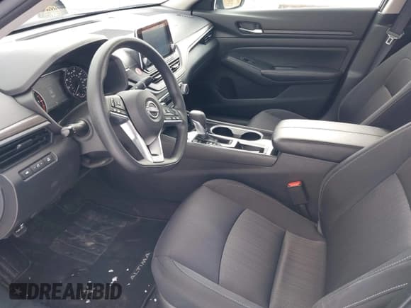 ✅ 2024 Nissan Altima SV • VIN: 1N4BL4DV0RN385787 • Lot: 43847512. Listed on IAAI with 45,293 mi. Free auction sales archive from the USA and detailed vehicle history report at DreamBid. Image 19.