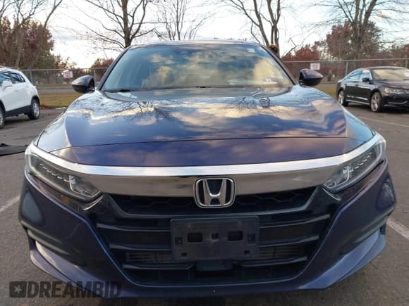 ✅ 2019 Honda Accord LX • VIN: 1HGCV1F12KA011990 • Lot: 43695630. Wystawiony na IAAI z przebiegiem 85 894 mil. Bezpłatny archiwum sprzedaży aukcyjnych z USA i szczegółowy raport historii pojazdu na DreamBid. Zdjęcie 12.