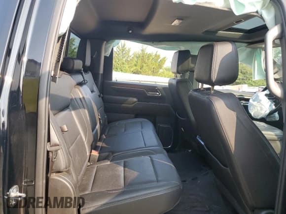✅ 2024 GMC Sierra 3500HD Denali • VIN: 1GT49WE72RF110266 • Lot: 66869744. Listed on Copart with 67,981 mi. Free auction sales archive from the USA and detailed vehicle history report at DreamBid. Image 11.