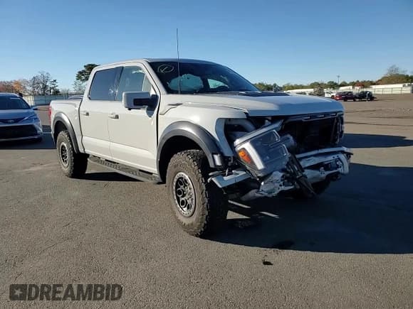 ✅ 2024 Ford F-150 Raptor • VIN: 1FTFW1RG8RFA24555 • Лот: 90241825. Опубликован ранее на Copart с пробегом 14 577 миль. Бесплатный доступ к архиву аукционных продаж из США и подробный отчёт об истории автомобиля на DreamBid. Изображение 13.