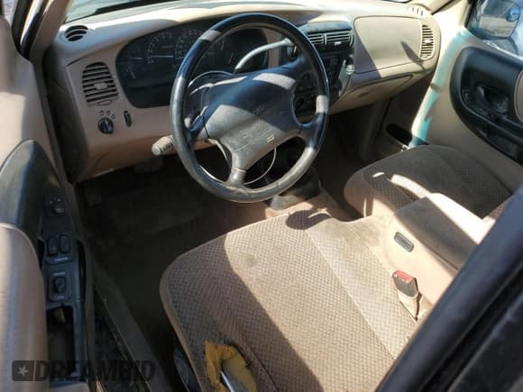 ✅ 1999 Ford Ranger XL • VIN: 1FTZR15V1XPB66875 • Лот: 87030815. Опубликован ранее на Copart с пробегом 174 764 миль. Бесплатный доступ к архиву аукционных продаж из США и подробный отчёт об истории автомобиля на DreamBid. Изображение 8.