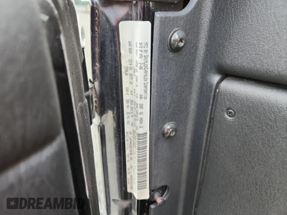 ✅ 2006 Jeep Wrangler Unlimited LWB • VIN: 1J4FA44S26P755784 • Lot: 64491985. Wystawiony na Copart z przebiegiem Nie podano. Bezpłatny archiwum sprzedaży aukcyjnych z USA i szczegółowy raport historii pojazdu na DreamBid. Zdjęcie 13.