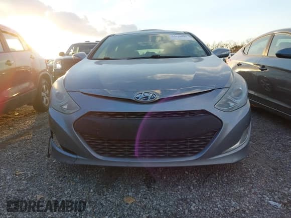 ✅ 2015 Hyundai Sonata Limited • VIN: KMHEC4A46FA129414 • Lot: 43638892. Listed on IAAI with 181,361 mi. Free auction sales archive from the USA and detailed vehicle history report at DreamBid. Image 12.