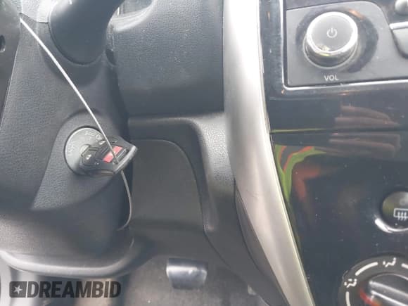 ✅ 2015 Nissan Note SR • VIN: 3N1CE2CP5FL358390 • Lot: 43118064. Listed on IAAI with 215,004 mi. Free auction sales archive from the USA and detailed vehicle history report at DreamBid. Image 11.