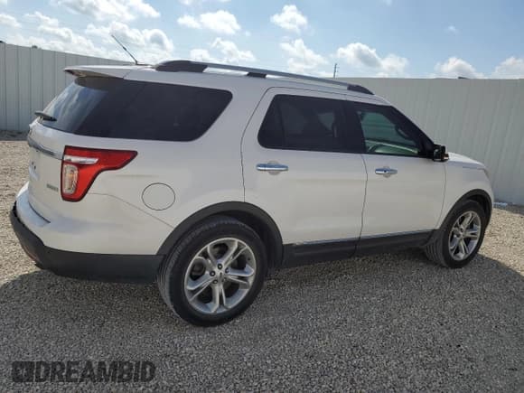 ✅ 2015 Ford Explorer Limited • VIN: 1FM5K7F90FGB22741 • Lot: 71191114. Wystawiony na Copart z przebiegiem 67 791 mil. Bezpłatny archiwum sprzedaży aukcyjnych z USA i szczegółowy raport historii pojazdu na DreamBid. Zdjęcie 3.
