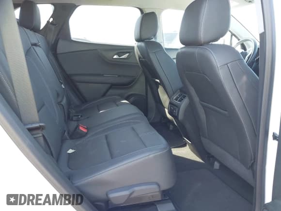 ✅ 2023 Chevrolet Blazer LT • VIN: 3GNKBJRS4PS155285 • Лот: 42041779. Опубликован ранее на IAAI с пробегом 31 043 миль. Бесплатный доступ к архиву аукционных продаж из США и подробный отчёт об истории автомобиля на DreamBid. Изображение 8.