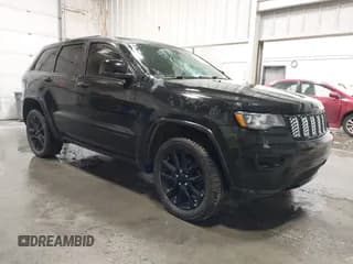 ✅ 2018 Jeep Grand Cherokee Altitude • VIN: 1C4RJFAG0JC298293 • Lot: 42721433. Wystawiony na IAAI z przebiegiem 78 347 mil. Bezpłatny archiwum sprzedaży aukcyjnych z USA i szczegółowy raport historii pojazdu na DreamBid. Zdjęcie 1.