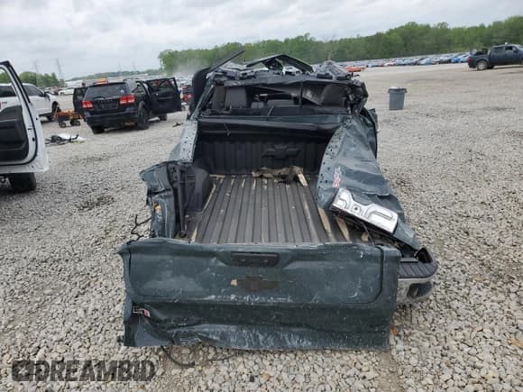 ✅ 2025 Chevrolet Silverado 1500 • VIN: 3GCUKGED8SG203913 • Lot: 53358535. Listed on Copart with Not provided. Free auction sales archive from the USA and detailed vehicle history report at DreamBid. Image 6.