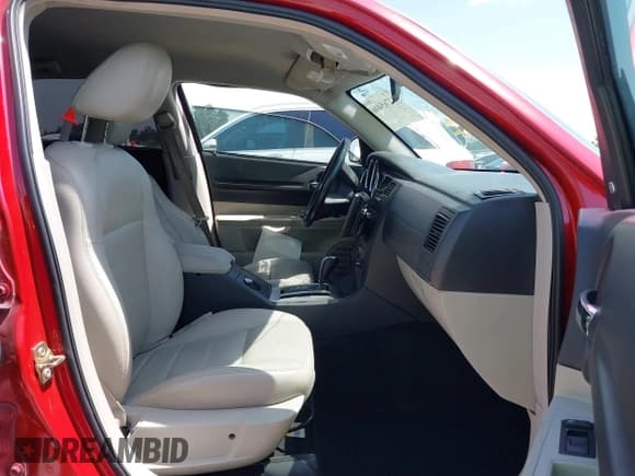 ✅ 2005 Dodge Magnum RT • VIN: 2D4GV58245H622626 • Lot: 42765406. Listed on IAAI with 110,372 mi. Free auction sales archive from the USA and detailed vehicle history report at DreamBid. Image 5.