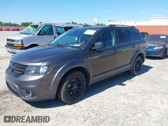 ✅ 2019 Dodge Journey SE • VIN: 3C4PDCBB8KT846031 • Lot: 43406165. Wystawiony na IAAI z przebiegiem 88 256 mil. Bezpłatny archiwum sprzedaży aukcyjnych z USA i szczegółowy raport historii pojazdu na DreamBid. Zdjęcie 2.