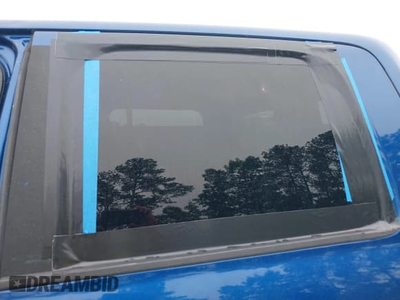 ✅ 2009 Dodge 1500 Laramie • VIN: 1D3HV13TX9S751888 • Lot: 42367204. Wystawiony na IAAI z przebiegiem 206 933 mil. Bezpłatny archiwum sprzedaży aukcyjnych z USA i szczegółowy raport historii pojazdu na DreamBid. Zdjęcie 12.