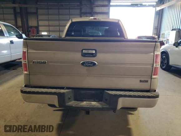 ✅ 2010 Ford F-150 XL • VIN: 1FTEX1E81AKE57508 • Лот: 91626475. Опубликован ранее на Copart с пробегом 214 900 миль. Бесплатный доступ к архиву аукционных продаж из США и подробный отчёт об истории автомобиля на DreamBid. Изображение 6.