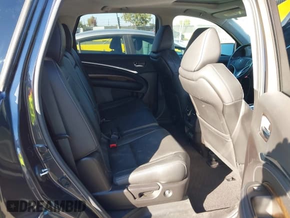 ✅ 2019 Acura MDX Technology • VIN: 5J8YD4H57KL015208 • Lot: 43399413. Wystawiony na IAAI z przebiegiem 91 709 mil. Bezpłatny archiwum sprzedaży aukcyjnych z USA i szczegółowy raport historii pojazdu na DreamBid. Zdjęcie 8.