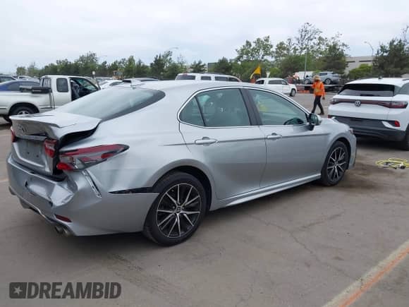 2022 Toyota Camry SE with VIN 4T1G11BK7NU054732, listed as a IAAI auction lot 42419158 with 46,356 mi miles and . Bid and sale history available at DreamBid. Image 4.