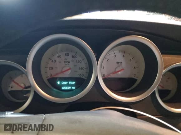 2005 Dodge Magnum RT z VIN 2D8GV58295H120015, wystawiony jako Copart lot #47890775 z przebiegiem 120 699 mil mil oraz Szkoda całkowita • Salvage title. Historia ofert i sprzedaży dostępna na DreamBid. Obrazek 9.