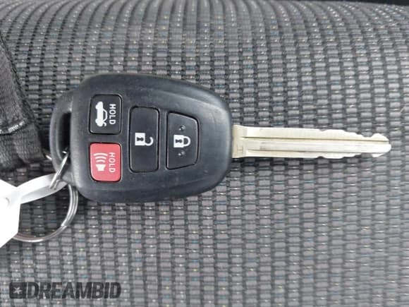 ✅ 2018 Toyota Corolla LE • VIN: 2T1BURHE7JC972588 • Lot: 43714956. Listed on IAAI with 144,977 mi. Free auction sales archive from the USA and detailed vehicle history report at DreamBid. Image 11.