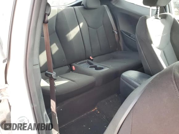 ✅ 2016 Hyundai Veloster • VIN: KMHTC6AD6GU269871 • Lot: 79245444. Wystawiony na Copart z przebiegiem 97 780 mil. Bezpłatny archiwum sprzedaży aukcyjnych z USA i szczegółowy raport historii pojazdu na DreamBid. Zdjęcie 10.