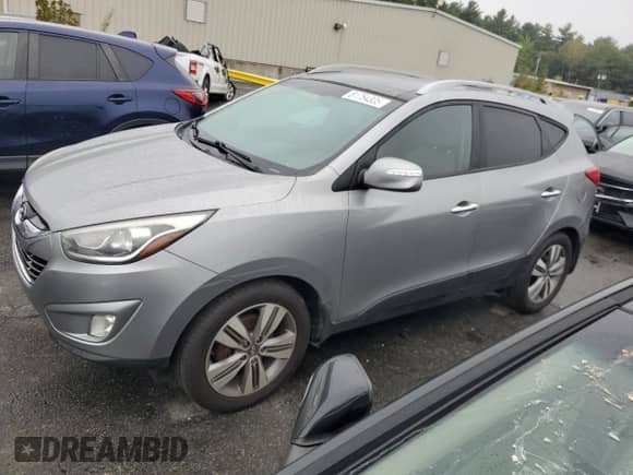 2014 Hyundai Tucson SE z VIN KM8JU3AG8EU948373, wystawiony jako Copart lot #81754305 z przebiegiem 227 555 mil mil oraz Czysty tytuł • Clean title. Historia ofert i sprzedaży dostępna na DreamBid. Obrazek 1.