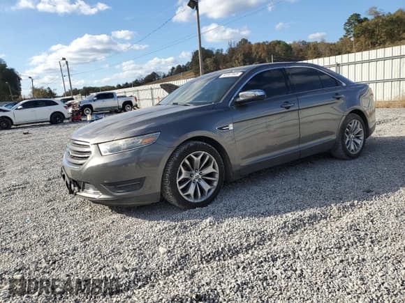 ✅ 2013 Ford Taurus Limited • VIN: 1FAHP2F89DG117439 • Lot: 92447845. Wystawiony na Copart z przebiegiem 177 326 mil. Bezpłatny archiwum sprzedaży aukcyjnych z USA i szczegółowy raport historii pojazdu na DreamBid. Zdjęcie 1.