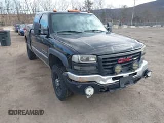 ✅ 2005 GMC Sierra 2500HD SLT • VIN: 1GTHK29U55E263500 • Lot: 41508212. Wystawiony na IAAI z przebiegiem 202 040 mil. Bezpłatny archiwum sprzedaży aukcyjnych z USA i szczegółowy raport historii pojazdu na DreamBid. Zdjęcie 1.