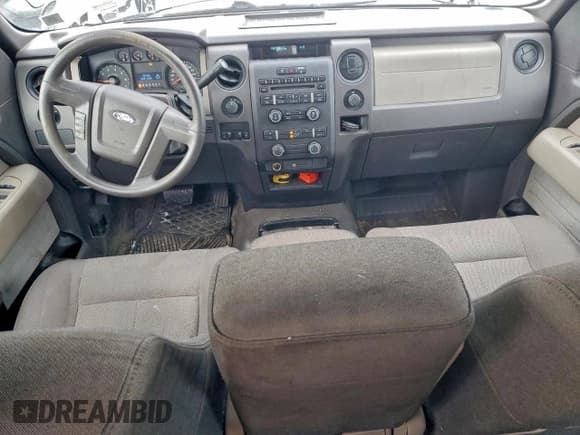 ✅ 2010 Ford F-150 XL • VIN: 1FTEX1E87AFC27044 • Лот: 94575465. Опубликован ранее на Copart с пробегом 84 471 миль. Бесплатный доступ к архиву аукционных продаж из США и подробный отчёт об истории автомобиля на DreamBid. Изображение 8.