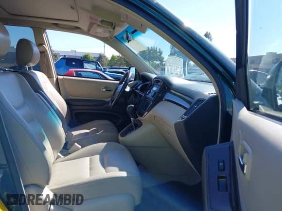 2001 Toyota Highlander с VIN JTEHF21A810028923, выставлен на аукционе IAAI как лот 42910642 с пробегом 216 736 миль миль и . История ставок и продаж доступна на DreamBid. Изображение 5.