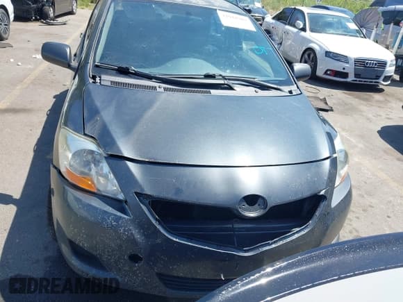✅ 2010 Toyota Yaris • VIN: JTDBT4K33A4066910 • Lot: 42918787. Listed on IAAI with 323,343 mi. Free auction sales archive from the USA and detailed vehicle history report at DreamBid. Image 12.