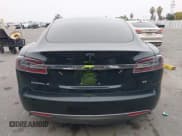 ✅ 2013 Tesla Model S • VIN: 5YJSA1CN0DFP12602 • Lot: 43885863. Wystawiony na IAAI z przebiegiem 320 840 mil. Bezpłatny archiwum sprzedaży aukcyjnych z USA i szczegółowy raport historii pojazdu na DreamBid. Zdjęcie 17.