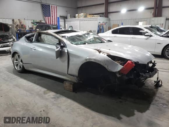 2012 Hyundai Genesis Coupe Grand Touring с VIN KMHHU6KH2CU067995, выставлен на аукционе Copart как лот 45099645 с пробегом 110 624 миль миль и На запчасти • Non repairable. История ставок и продаж доступна на DreamBid. Изображение 4.