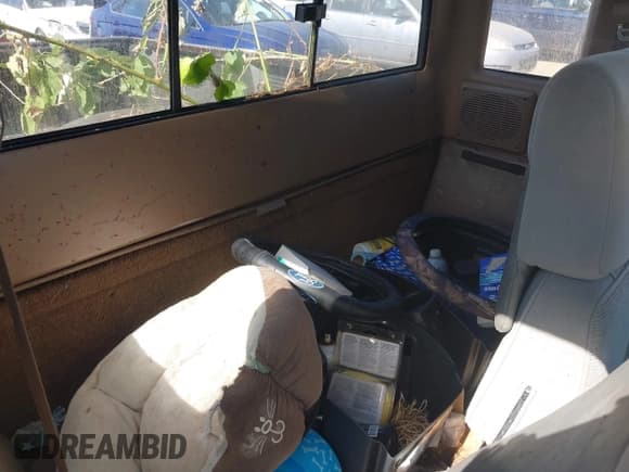 ✅ 1987 Ford Ranger • VIN: 1FTCR15T3HPB19207 • Lot: 43216311. Listed on IAAI with 32,557 mi. Free auction sales archive from the USA and detailed vehicle history report at DreamBid. Image 8.