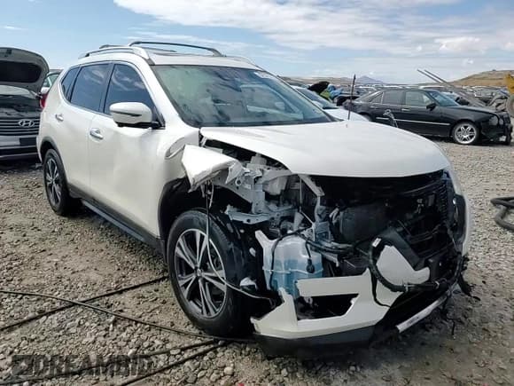 ✅ 2019 Nissan Rogue S • VIN: JN8AT2MT2KW502668 • Лот: 57576215. Опубликован ранее на Copart с пробегом 135 340 миль. Бесплатный доступ к архиву аукционных продаж из США и подробный отчёт об истории автомобиля на DreamBid. Изображение 13.