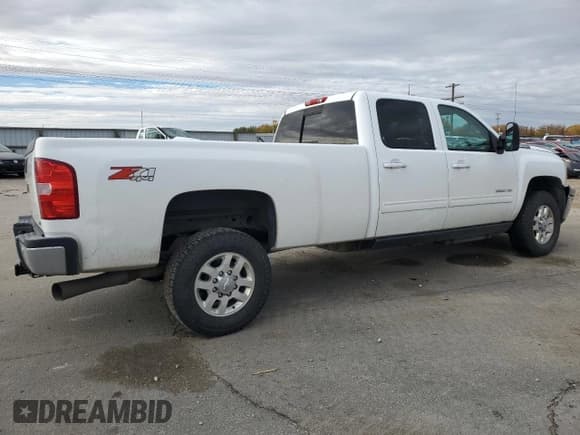 ✅ 2013 Chevrolet Silverado 2500HD LTZ • VIN: 1GC1KYE88DF190418 • Lot: 78611924. Wystawiony na Copart z przebiegiem 115 805 mil. Bezpłatny archiwum sprzedaży aukcyjnych z USA i szczegółowy raport historii pojazdu na DreamBid. Zdjęcie 3.