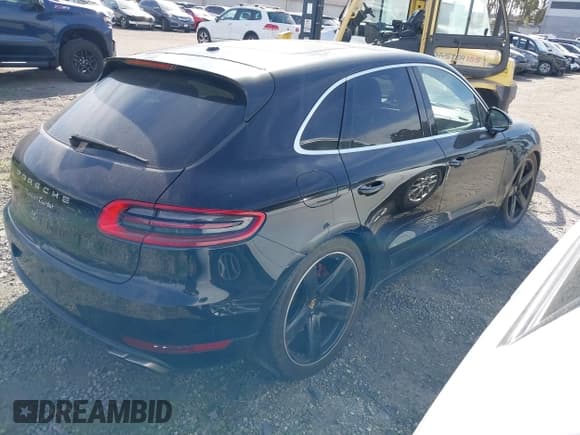 ✅ 2017 Porsche Macan Turbo • VIN: WP1AF2A58HLB62038 • Лот: 41409111. Опубликован ранее на IAAI с пробегом 65 915 миль. Бесплатный доступ к архиву аукционных продаж из США и подробный отчёт об истории автомобиля на DreamBid. Изображение 4.