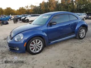 ✅ 2012 Volkswagen Beetle Turbo • VIN: 3VW467AT9CM638618 • Lot: 76778084. Wystawiony na Copart z przebiegiem 104 176 mil. Bezpłatny archiwum sprzedaży aukcyjnych z USA i szczegółowy raport historii pojazdu na DreamBid. Zdjęcie 1.