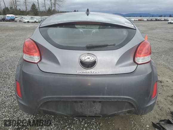 ✅ 2016 Hyundai Veloster • VIN: KMHTC6AD7GU268647 • Lot: 46264145. Wystawiony na Copart z przebiegiem 139 814 mil. Bezpłatny archiwum sprzedaży aukcyjnych z USA i szczegółowy raport historii pojazdu na DreamBid. Zdjęcie 6.