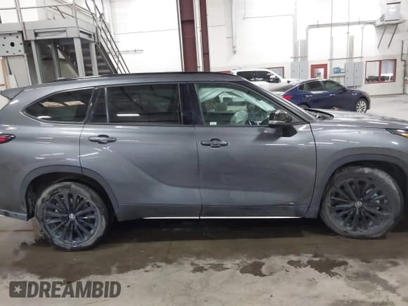 ✅ 2024 Toyota Highlander LE • VIN: 5TDKDRBH2RS570791 • Лот: 43655366. Опубликован ранее на IAAI с пробегом 25 564 миль. Бесплатный доступ к архиву аукционных продаж из США и подробный отчёт об истории автомобиля на DreamBid. Изображение 14.