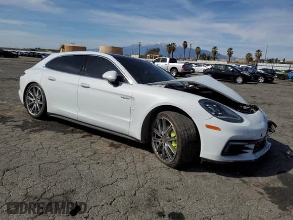 ✅ 2018 Porsche Panamera • VIN: WP0CE2A70JL148560 • Lot: 44025645. Listed on Copart with 96,018 mi. Free auction sales archive from the USA and detailed vehicle history report at DreamBid. Image 4.