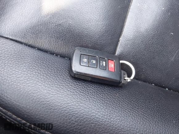 ✅ 2018 Toyota Avalon XLE • VIN: 4T1BK1EB5JU285786 • Lot: 42667725. Wystawiony na IAAI z przebiegiem 286 261 mil. Bezpłatny archiwum sprzedaży aukcyjnych z USA i szczegółowy raport historii pojazdu na DreamBid. Zdjęcie 11.