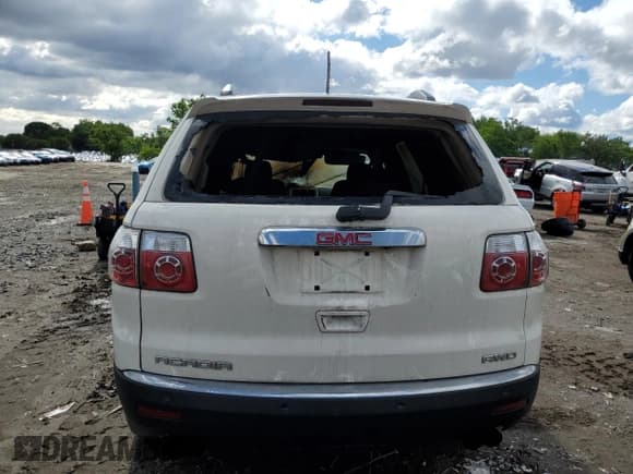 ✅ 2010 GMC Acadia SLE • VIN: 1GKLVLED0AJ116911 • Lot: 69344245. Wystawiony na Copart z przebiegiem Nie podano. Bezpłatny archiwum sprzedaży aukcyjnych z USA i szczegółowy raport historii pojazdu na DreamBid. Zdjęcie 6.