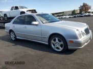 ✅ 2001 Mercedes-Benz E 320 • VIN: WDBJF70J21B244077 • Лот: 81507975. Опубликован ранее на Copart с пробегом 153 632 миль. Бесплатный доступ к архиву аукционных продаж из США и подробный отчёт об истории автомобиля на DreamBid. Изображение 4.