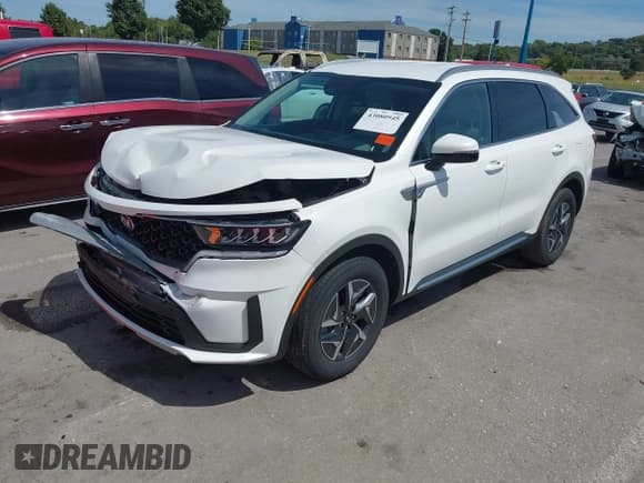 ✅ 2021 Kia Sorento S • VIN: KNDRG4LG9M5033087 • Lot: 43080945. Listed on IAAI with 58,524 mi. Free auction sales archive from the USA and detailed vehicle history report at DreamBid. Image 2.