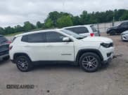 ✅ 2019 Jeep Compass Latitude • VIN: 3C4NJCBBXKT699338 • Лот: 42257672. Опубликован ранее на IAAI с пробегом 102 970 миль. Бесплатный доступ к архиву аукционных продаж из США и подробный отчёт об истории автомобиля на DreamBid. Изображение 14.