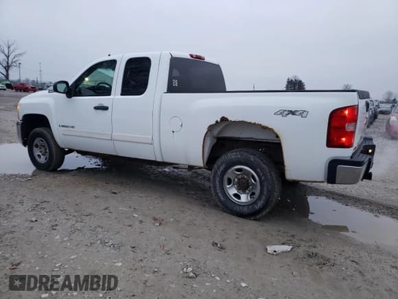 ✅ 2007 Chevrolet Silverado 2500HD Work Truck • VIN: 1GCHK29K37E519621 • Лот: 85595514. Опубликован ранее на Copart с пробегом 331 280 миль. Бесплатный доступ к архиву аукционных продаж из США и подробный отчёт об истории автомобиля на DreamBid. Изображение 2.